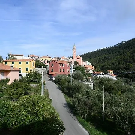 Margherita Vicino A Sestri Levante Per 5 In Ottocentesca